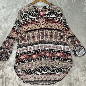 Cato Plus Size Tunic Blouse Womens 22/24W Black Floral Paisley Roll Tab Sleeve